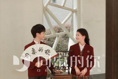 圣瀾服飾同桌的你校服定制廠家核心優勢，重新定義校園著裝新標準!